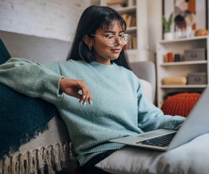 10 Wohnzimmer‑Merkmale, die sofort verraten, ob du Gen Z bist