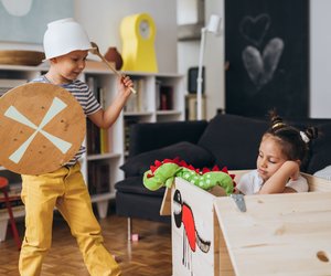 Faschingsspiele für Kinder: Unterhaltung für drinnen und draußen