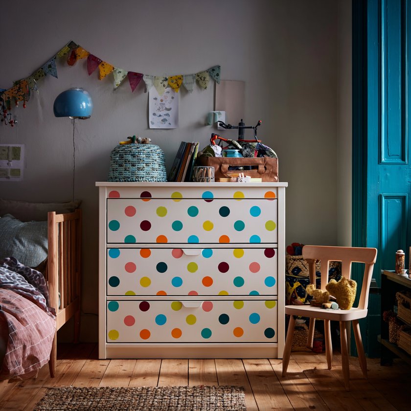 #11 Malm Hacks: Buntes Spielzeugregal mit Punkten #11 Malm Hacks: Buntes Spielzeugregal mit Punkten