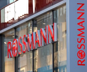 Garten-Fans lieben das funkelnde Solarschiff von Rossmann