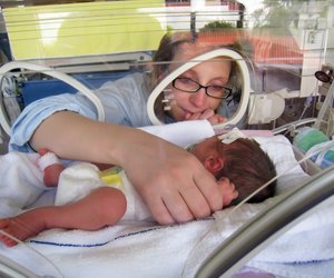 Frühgeburt: Auch wir Mütter brauchen mehr Unterstützung!