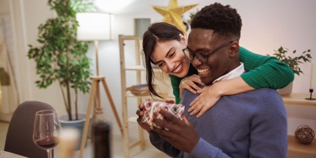 Charmant geschummelt: Mit diesen 13 „Wir schenken uns nichts“-Geschenken umgeht ihr eure Weihnachts-Absprache