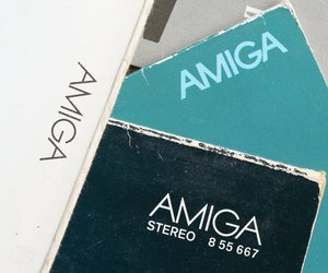 Erkennst du diese 10 DDR-Hits an nur einer Songzeile? Mach unser Musik-Quiz