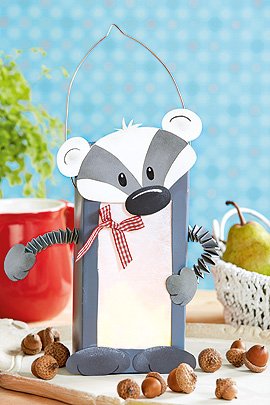 tetrapack-laterne-dachs_270-419870