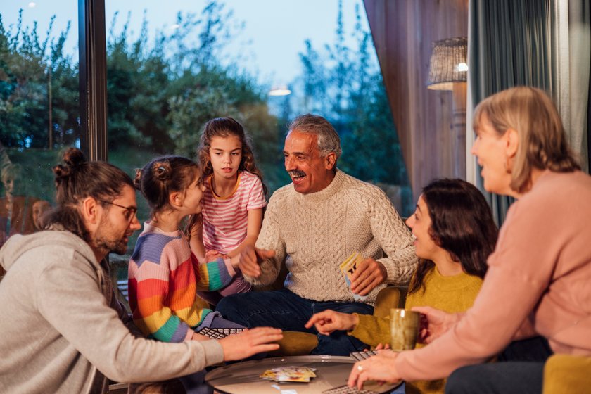 Boomer-Silvestertraditionen, die wir lieben: Gesellschaftsspiele