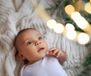 Für Jahreswechsel-Babys: 14 Namen, die „Glück“ und „Hoffnung“ bedeuten