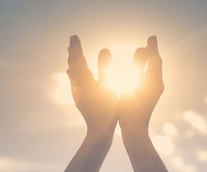 Gute Vorsätze? Vergiss es! Diese 15 Karma-Sprüche geben dir 2026 wirklich Power (share-tauglich!)