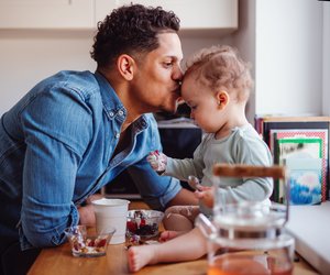 "Kinder sind keine Projekte": 8 Conscious-Parenting-Tipps für eine tiefere Eltern-Kind-Bindung
