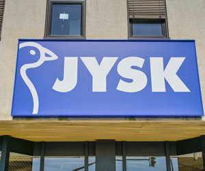 Für deine Entspannungszone: Der geniale stapelbare Gartenstuhl von Jysk